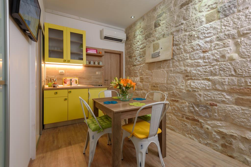 Apartments Kaja Trogir Exterior photo